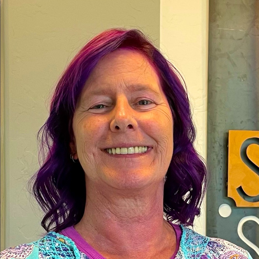 Meet your Posher, Lisa